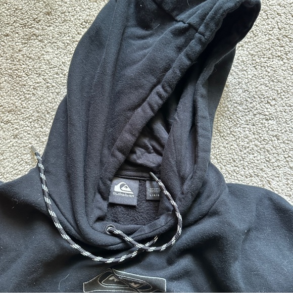 Quiksilver Logo cropped hoodie in washed black Exclusive at ASOS - Picture 7 of 8